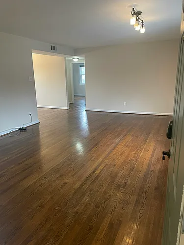 9422 Adelphi Rd #1 Photo 1