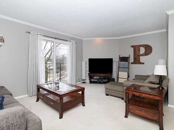 4th image of 14 Canterbury Ct APT 6