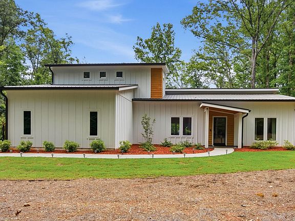 2nd image of 161 Hoot Owl Ln