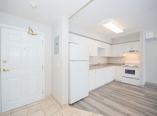 Bloomingdale Mews, Kitchener, ON N2E 4J1