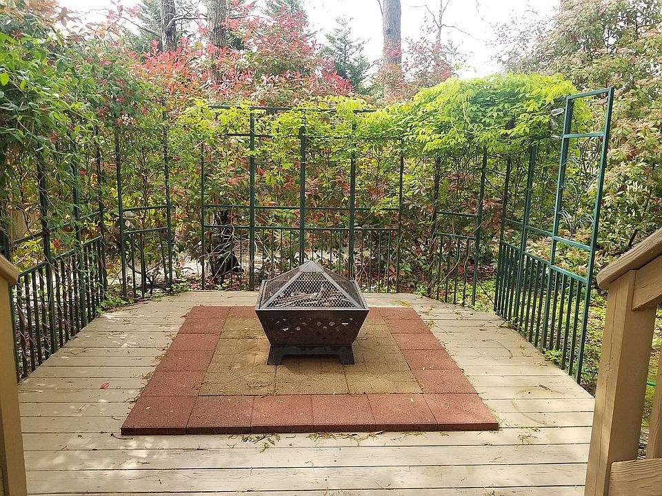 1st image of 2800 Deepford Dr