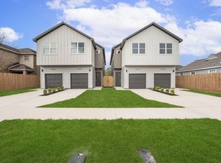 7118 Eastwood St, Houston, TX 77021