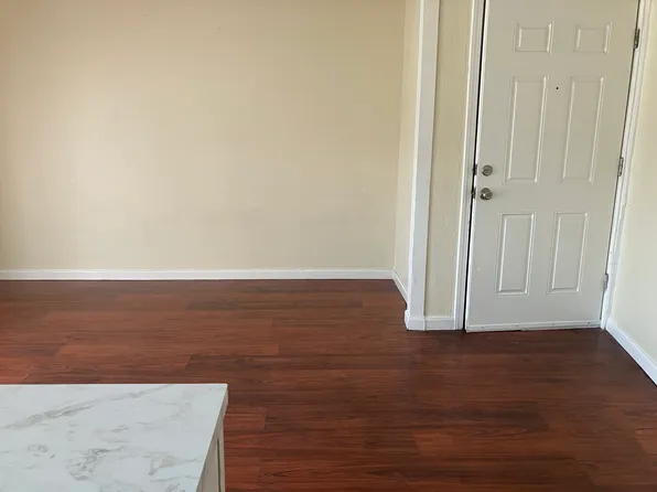 3311 E 18th St #8, Vancouver, WA 98661