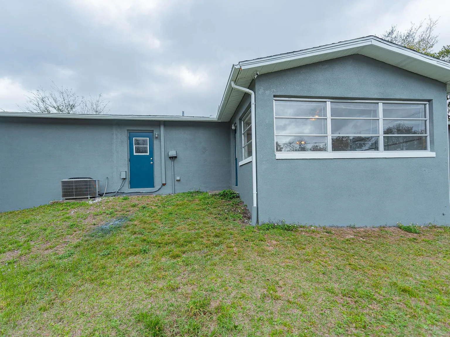 3 bed, 1388 sqft, $1,850 — Photo 3