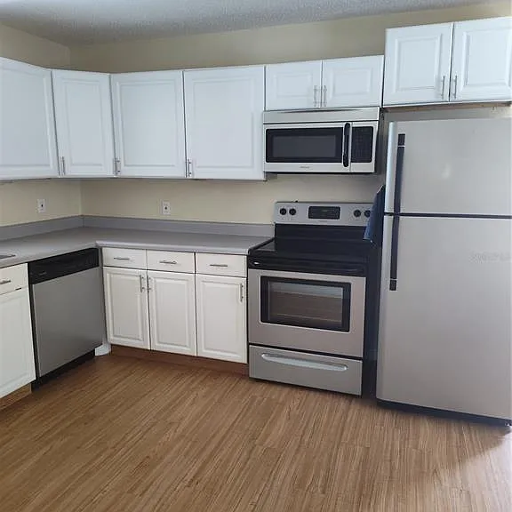 140 Bay Rd — Photo 8