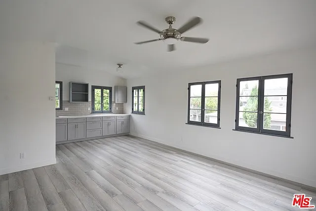1315 Riviera Ave — Photo 5