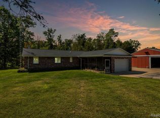9390 E Lehring Rd, Durand, MI 48429