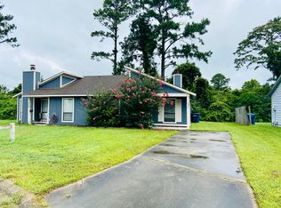 131 Village Cir, Jacksonville, NC 28546