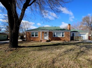 2425 S Roanoke Ave, Springfield, MO 65807