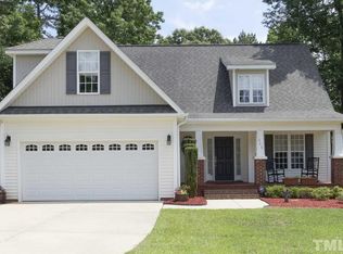365 Wyndham Place Dr, Fuquay Varina, NC 27526