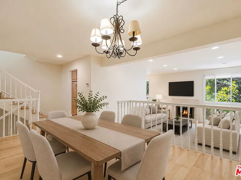 17241 Palisades Cir — Photo 3
