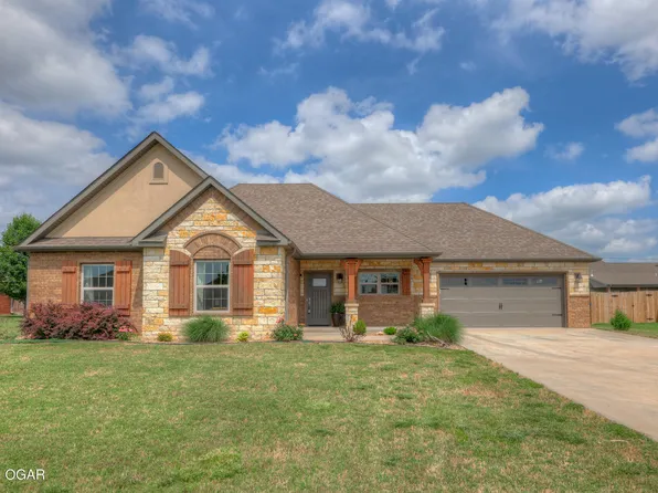 2715 Jefferson Ave, Joplin, MO 64804