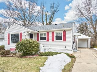 697 Morningview Ave, Akron, OH 44305