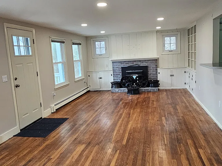 49 Jaffrey Rd — Photo 5
