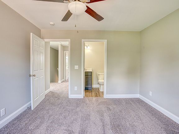 4th image of 2802 W Walnut St #7