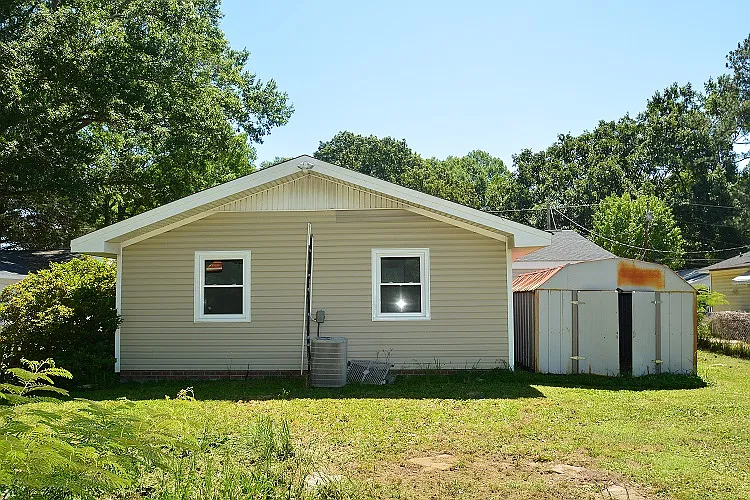 611 White St — Photo 8