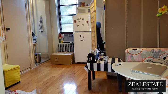 Rented by ZealEstate Group Inc | media 39