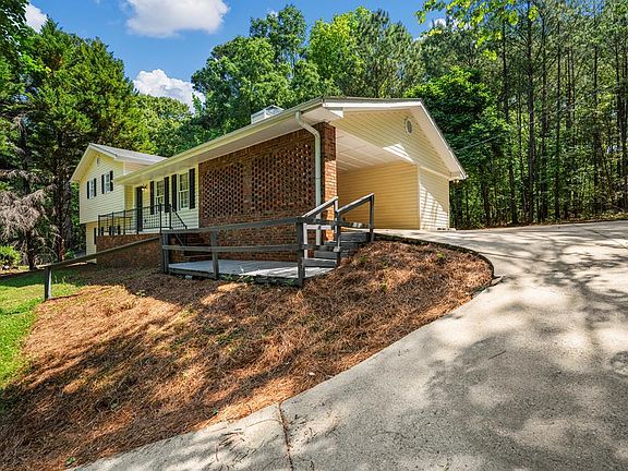 2nd image of 134 N Lake Dr