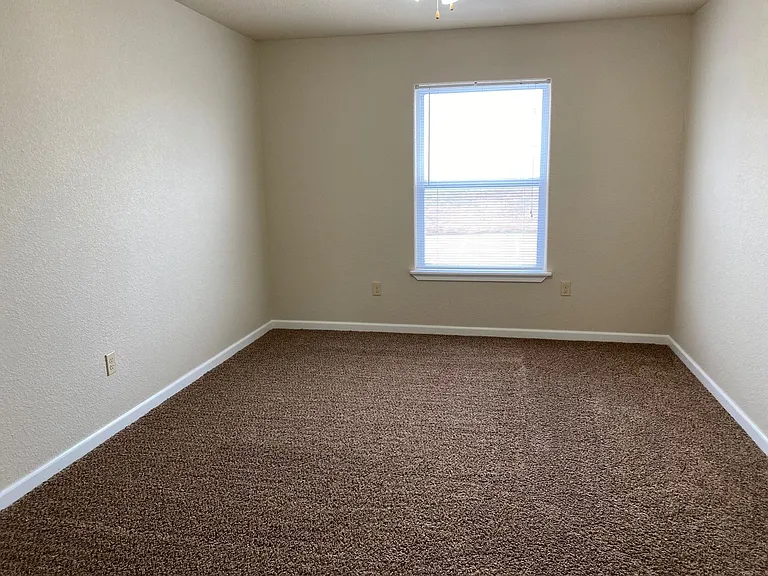 1930 Kissinger St #R206 — Photo 5