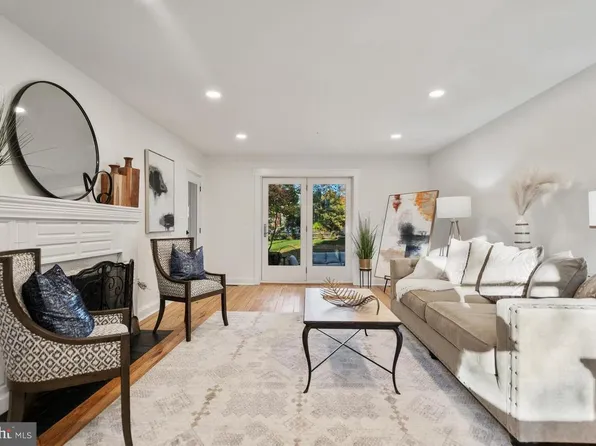 4420 Park Rd, Alexandria, VA 22312