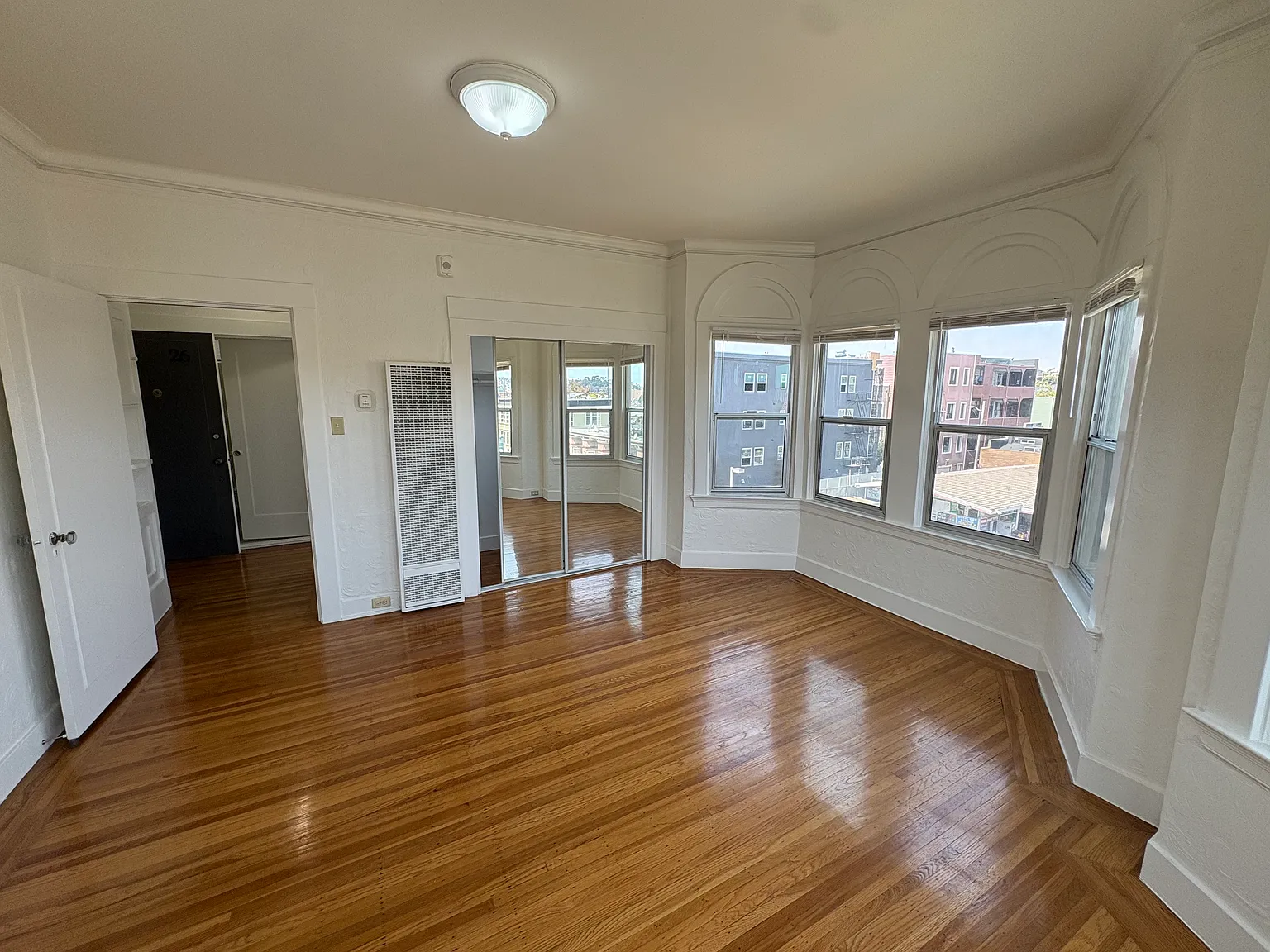Studio, 450 sqft, $3,495 — Photo 4