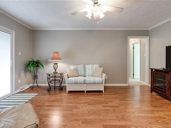 4th image of 4918 McAllister Dr