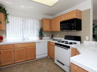 18012 Annes Cir UNIT 104, Canyon Country, CA 91387