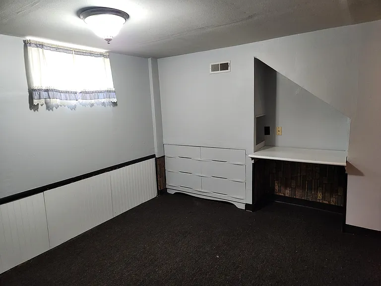 2538 Revere Ave — Photo 16