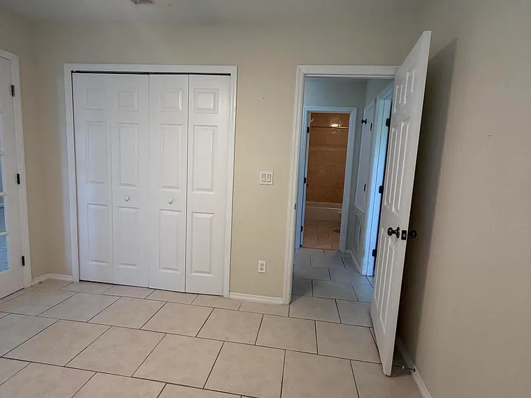 220 Columbia Dr #31 — Photo 8