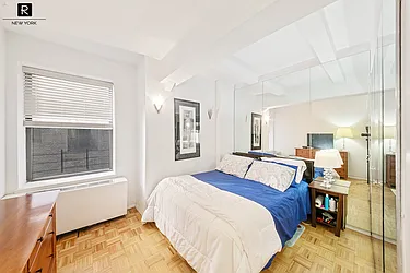 Rented by R New York