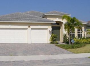 700 SW River Bend Cir, Stuart, FL 34997