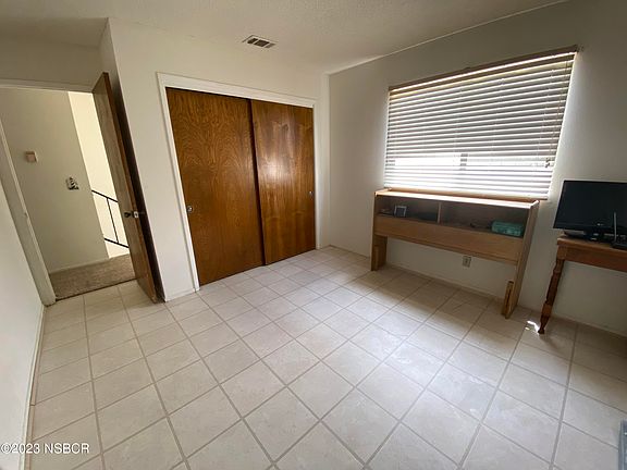3rd image of 1104 W Robert Ln