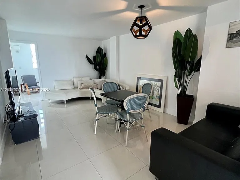 2903 N Miami Beach Blvd #906 — Photo 7