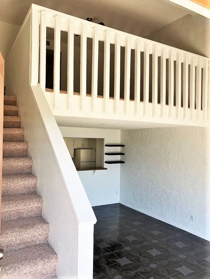 1 bed, 1.5 bath, 706 sqft, $925 — Photo 3