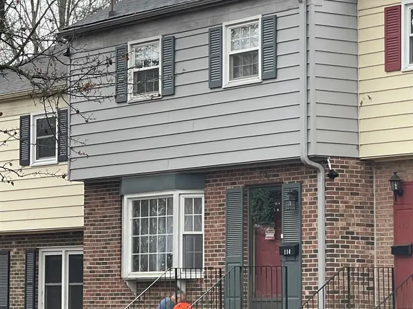 114 Camelot Ct, Blacksburg, VA 24060