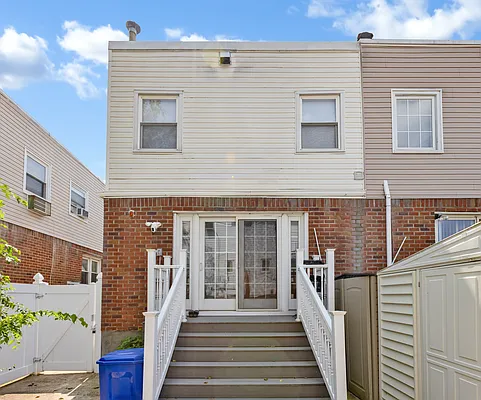 Sold by Remax Edge | media 39