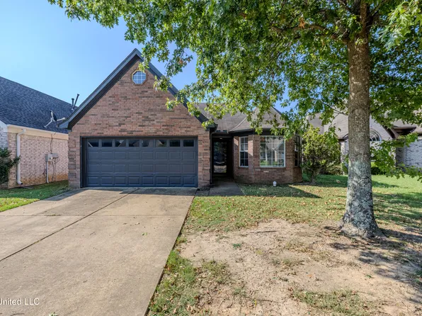 9899 Wynngate Dr, Olive Branch, MS 38654