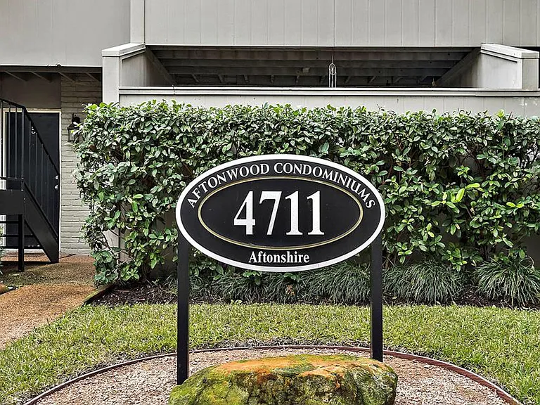 4711 Aftonshire Dr #14B — Photo 1