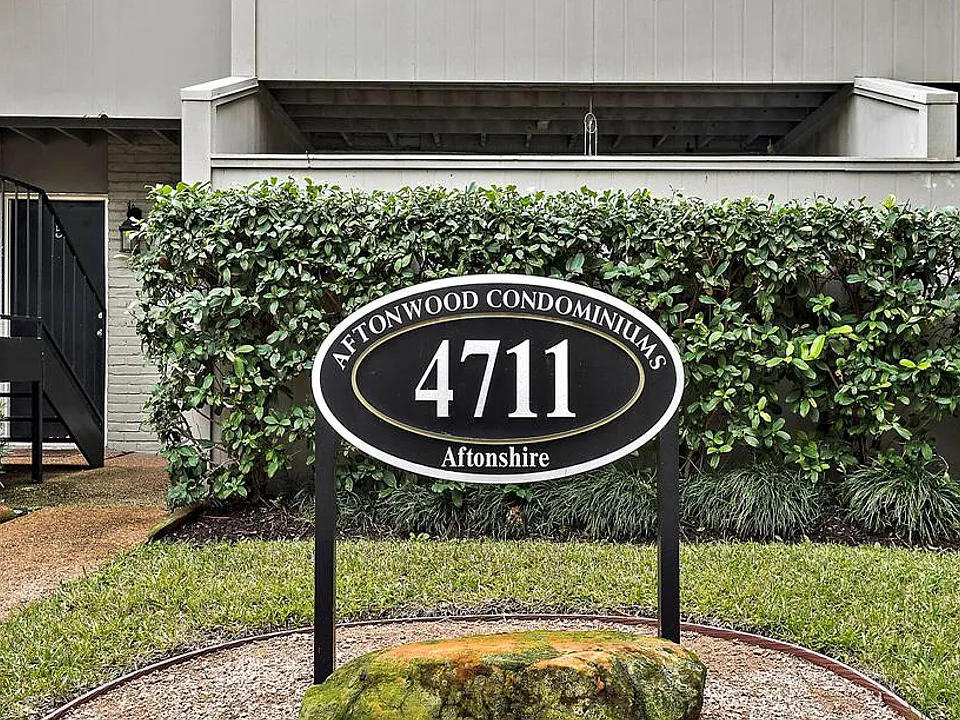4711 Aftonshire Dr #14B