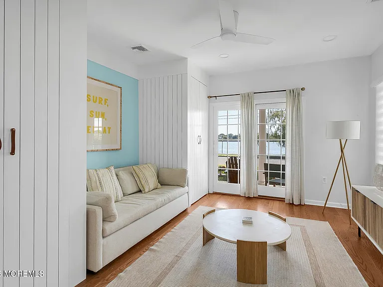 306 Ocean Rd — Photo 21