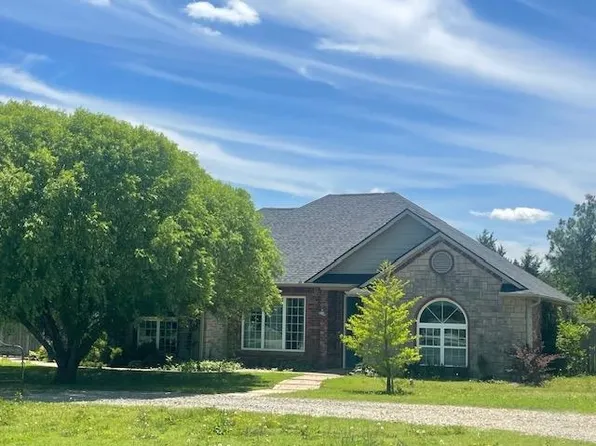 123 E 90th St, Perkins, OK 74059