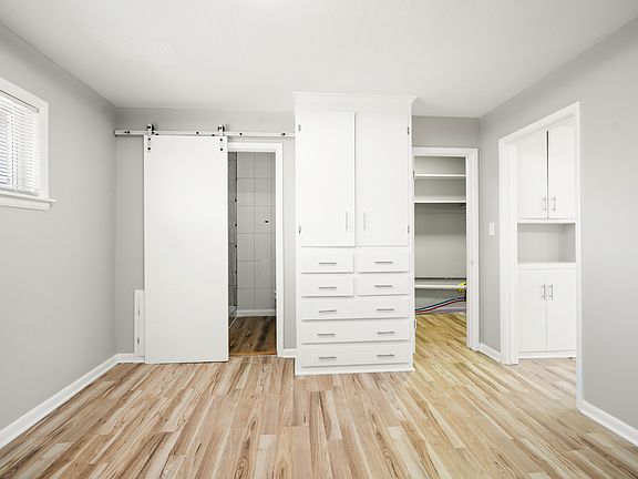 5th image of 3220 S Knoxville Ave APT 4