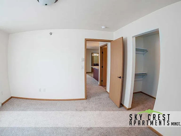 2008 33rd St NW — Photo 13