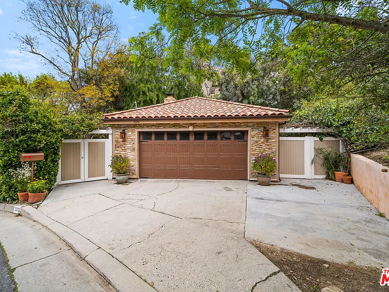 3370 Camino De La Cumbre — Photo 2