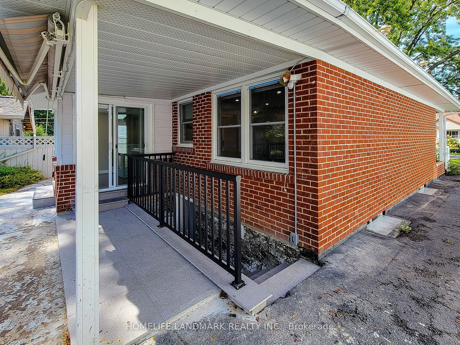 2 bed, $1,900 — Photo 3