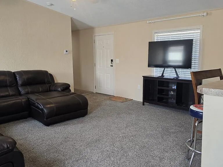 1320 N Fairgrounds Rd #706 — Photo 3