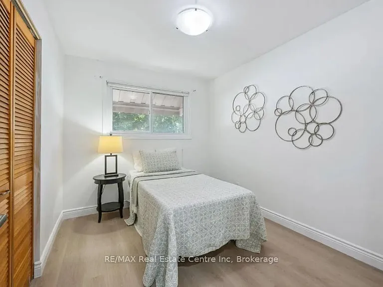 72 Ferndale Ave #UPPER — Photo 8