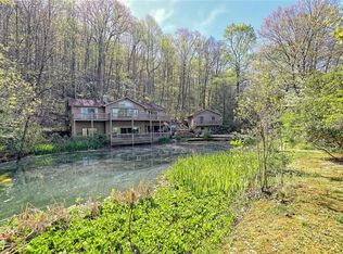 114 Four Ponds Ln, Dillard, GA 30537