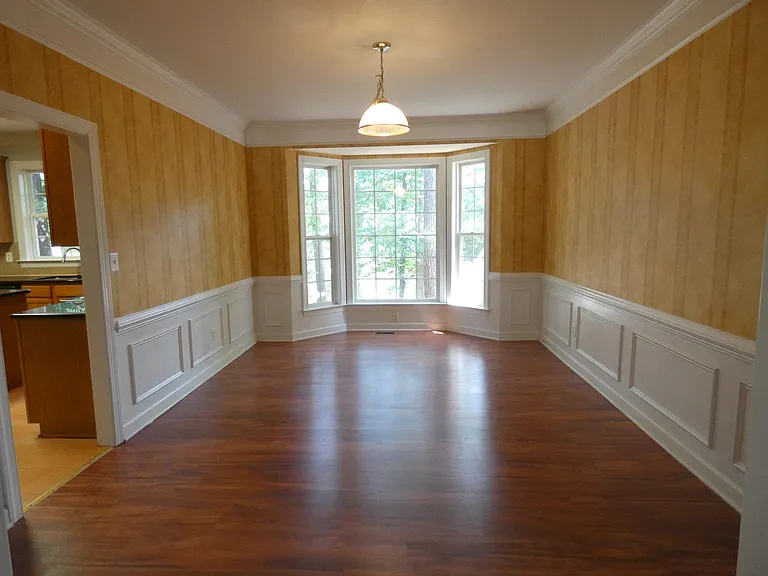 1203 Fairfax Woods Dr — Photo 6