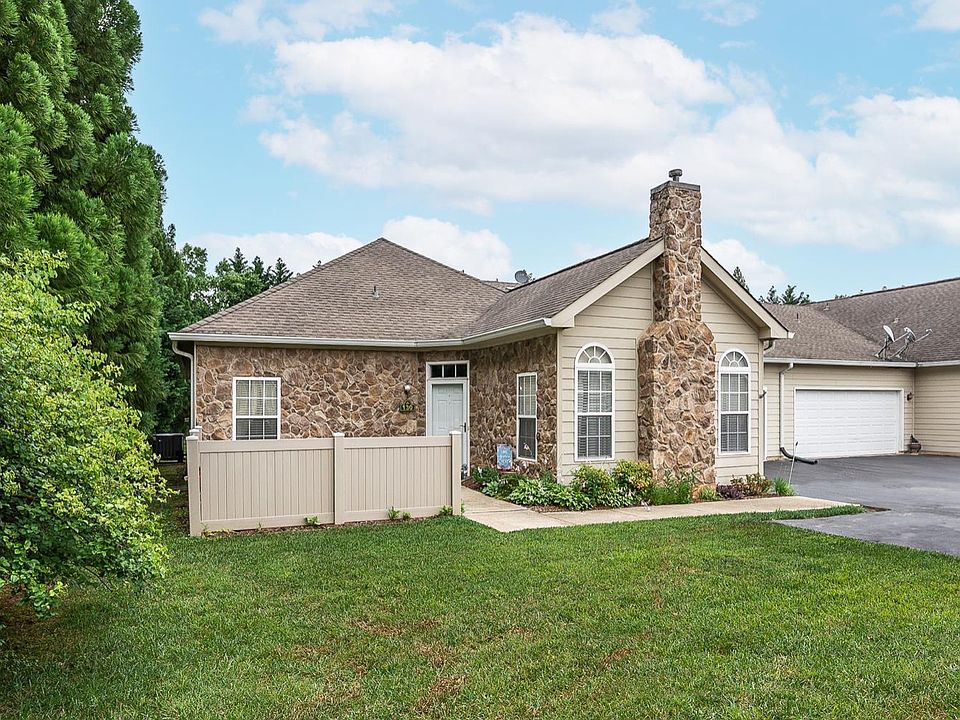 1st image of 130 Salisbury Cir